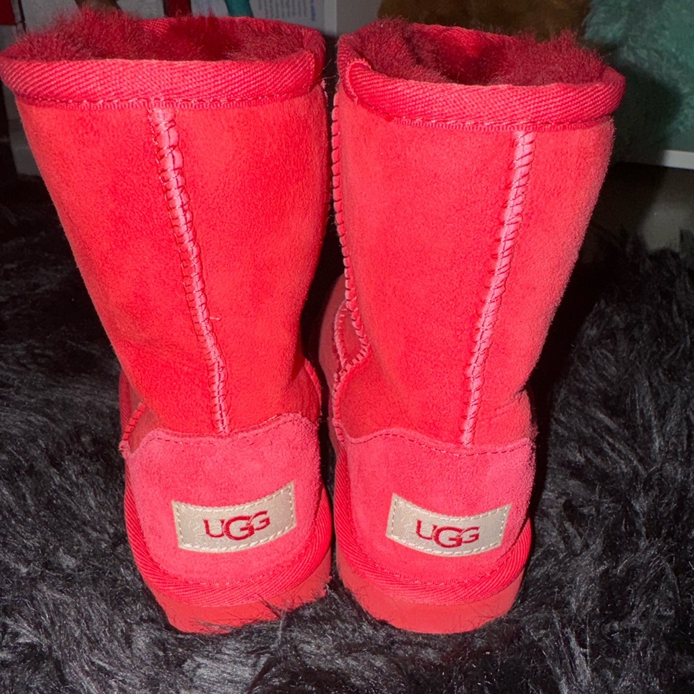 Red kid’s UGGs